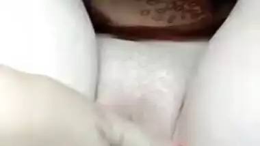 Beautiful Pakistani wife fingering pussy