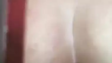 He Insert his Little Finger in her Butthole While he Fuck