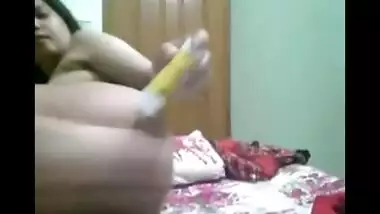 Indian MMS video of sexy bhabhi masturbate with dildo