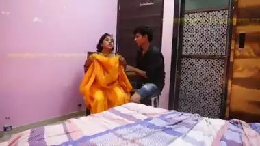 Indian Porn Showing Randi Fucking Customer