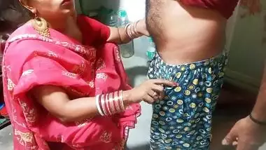 Ever Best Fucking Roshni Bhabhi In Kitchen When She Very Sad With Bengali Boudi