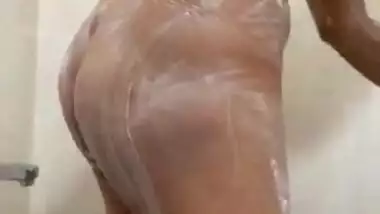 Wifey desi bath