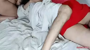 Hubby Fucks Saali In Presence Of Desi Wife On Same Bed