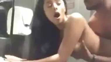 Super sexy teen sex with her lover in the bathroom