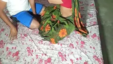 Pados Wali Bhabhi Ko Choda Dudh Lene Ke Bahane Se - Xxx Sex