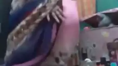 Milk Tank Bhabi..Huge Assets…dance..Desi Mast HOUSEWIFE