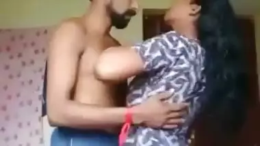 Desi Cpl Record Their Romance Video