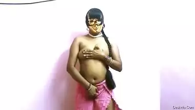 Mallu Wife Nude with Towel Teasing