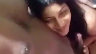 Sexy Karnataka Babe playing and sucking cock