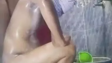 Indian Husband Wife Bathing Sex