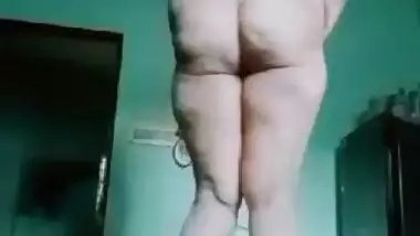 Bangladeshi bhabhi big ass nude doggy viral MMS