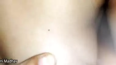 Desi girl fingering pussy selfie video