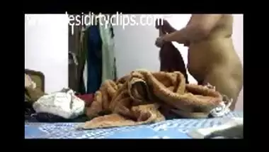 Hidden free porn cam video of desi aunty