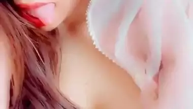 NRI Punjabi girl showing her big boobies
