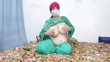Indian Big Boobs Girl Fucking With Dildo
