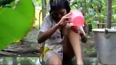 Tamil girl outdoor freesex mms clip with audio