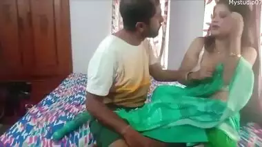 Indian Sexy Milf Maid Having Sex With New Boss.. With Clear Hindi Audio!!