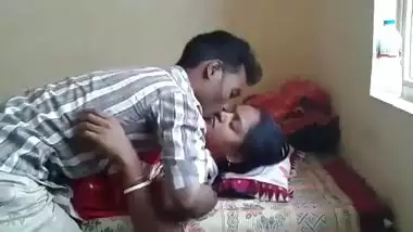 Young devar fucks his bhabhi’s pussy in a sexy video
