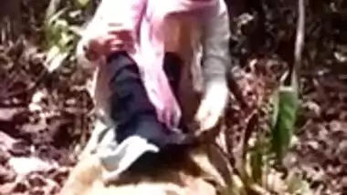 Hijabi Gf Booby young with Bf in forest