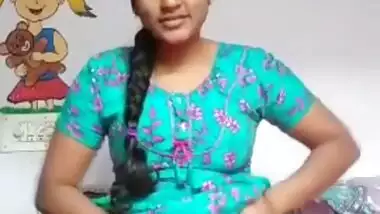 Tamil Hot Girl Showing Her Pussy and Ass