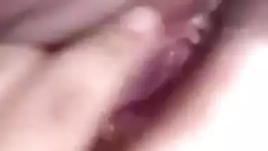 Asian babe masturbating in bathroom