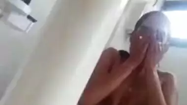 Bangla girl bare washroom clip call