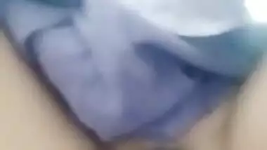 Indian Desi Village Babe Masturbating