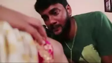 Kashmiri sex video of a sexy housewife and a servant