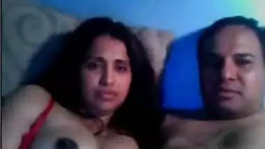 Indian couple on live sex cam show fucking hard...