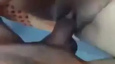 Man fucks a Muslim girl’s tight pussy in Bangla sex video