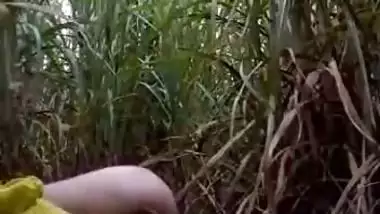 Desi Outdoor fuck in forest