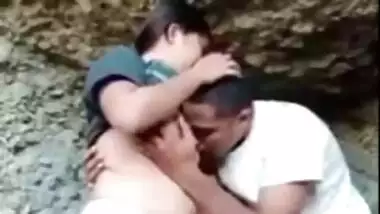 Horny Indian lovers caught fucking outdoors in amazing Desi mms video