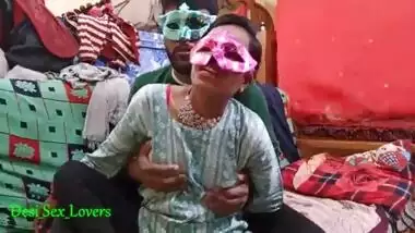 Real married Indian couple sex show with creampie ending in this desi homemade