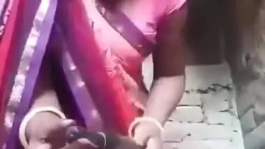 Horny Bhabhi Dildoing Cunt On Selfie Cam