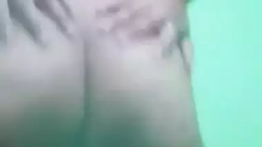 Beautiful horny Indian girl fingering