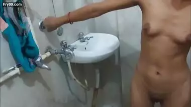 Desi village teen nude bath