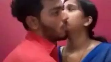 indian gf boobs sucked in cyber cafe