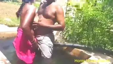 Tamil aunty bathing and fucking with uncle