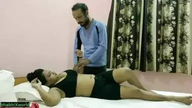 Indian Hot girl Fucking! Sex Free with Body Massage!!