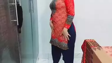 Indian Bhabhi Strip Tease Nude Dance Ass Twerking Shaking Boobs Full Hot