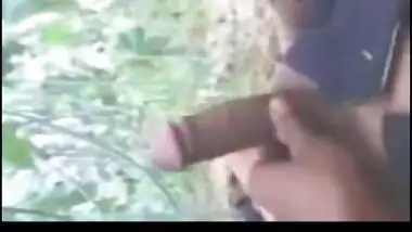 Village girl blowjob with bf in forest