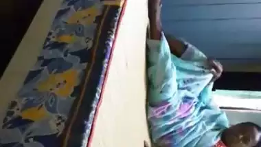 Indian maid handjob and cumload