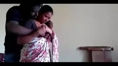 Indian aunty sex video with her boss