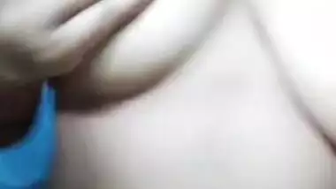 Sexy Desi Piurani Bhabhi Nude Show
