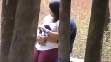 College Lover Daring Blowjob in park