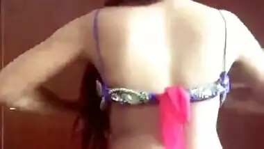 sexy desi babe dancing