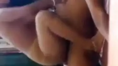 DESI INDIAN COUPLE HAVING SEX VIDEO LEAKES