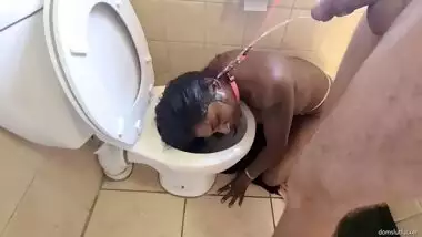 Desi Slut Walked To The Toilet Like A Dog, Gets Pissed On And Sucks Cock