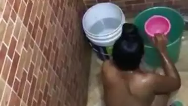 Desi Bhabhi Shower