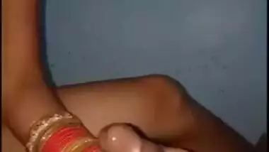 Bhabhi giving blowjob